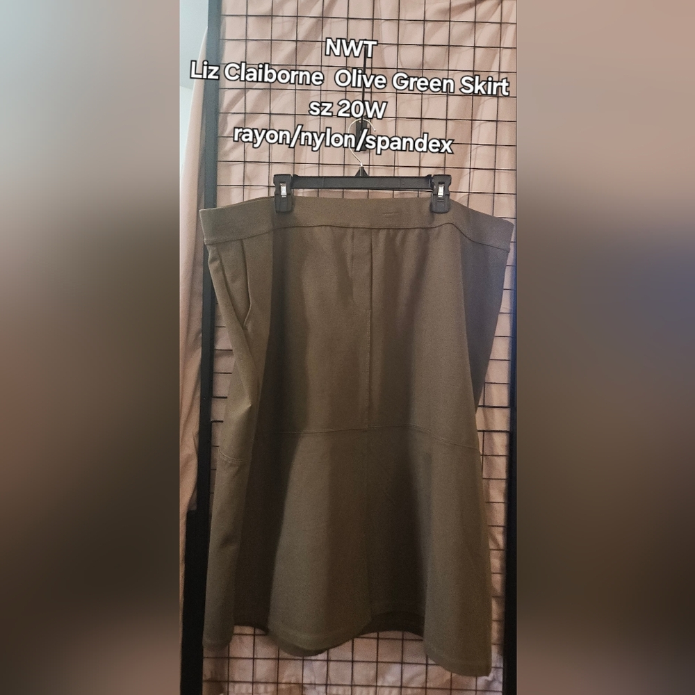 NWOT Liz Claiborne Sz 20W Rayon/Nylon/Spandex Olive Green Women's Skirt